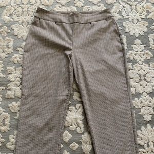 Size 14 plaid pants with black, brown and white. They go with so many options.